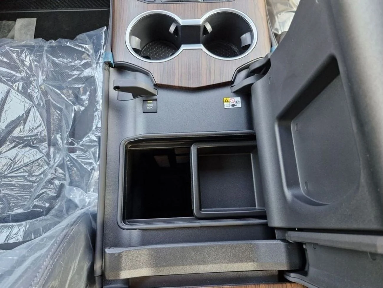 Gallery image of  {"id":212,"name":"Land Cruiser","company_id":65,"type_id":1,"created_at":"2025-02-06T17:53:17.000000Z","updated_at":"2025-02-06T17:53:17.000000Z"}